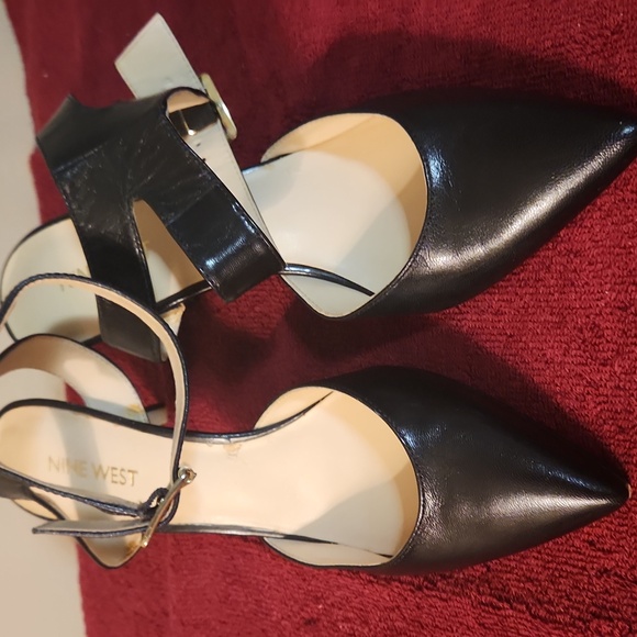 Nine West Black Women's Sandals - Picture 4 of 4